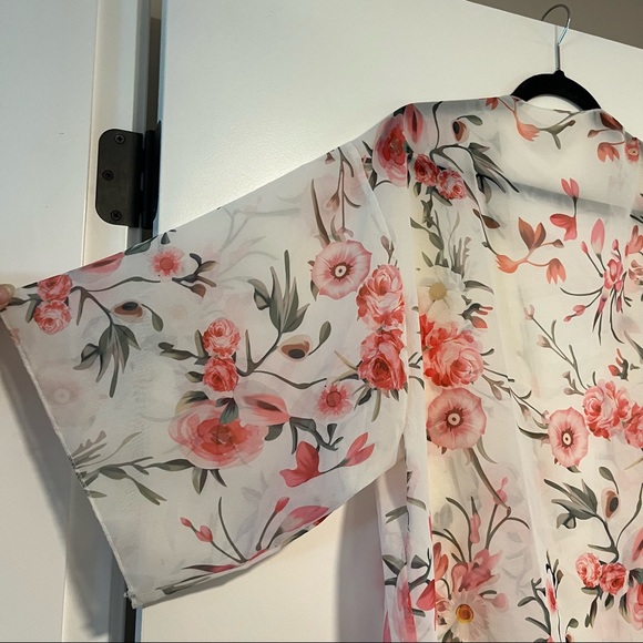 Floral Open Robe Coverup Top - Picture 8 of 13